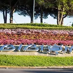 Cozy Two Bedroom With A Swimming Pool Apartman Bibione