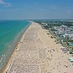 Cozy Two Bedroom With A Swimming Pool * Bibione