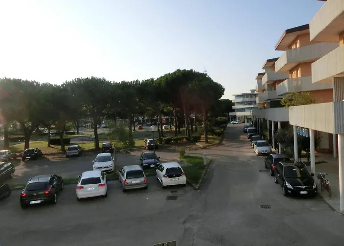 Cozy Two Bedroom With A Swimming Pool Apartment Bibione